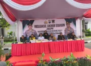 Polrestabes Surabaya Gelar Press Release Ahir tahun 2024, Dengan Pemusnaan Barang Bukti
