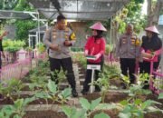 Kapolres Pasuruan Dukung Program Pekarangan Pangan Lestari di Polsek Pandaan