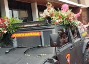 Naik Mobil Brimob, Gelar Pelepasan Mantan Kapolda Jatim Komjen Pol Imam Sugianto
