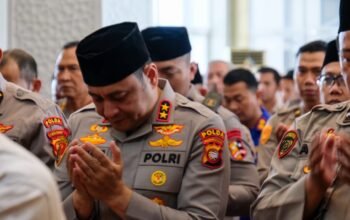 Polda Kalimantan Barat Gelar Sholat Ghaib untuk 3 Personel Polres Way Kanan yang Gugur dalam Tugas