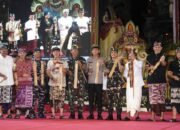 Launching Bali Bersih Sampah Di Panggung Terbuka Arda Candra Balai Budaya Art Center