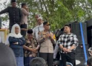 Wakapolda Sulteng Dihadapan Masa Aksi Bela Guru Tua : Bersabar, Serahkan Sepenuhnya Kepada Kepolisian Untuk Menangani