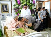 Simbol Kesetiaan dan Keteladanan, Kapolri Hadiri Perayaan Ulang Tahun ke-100 Ny. Meriyati Hoegeng di Depok, Jawa Barat