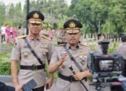 Peringati HUT Bhayangkara ke-79, Kakorlantas Ziarah dan Tabur bunga di TMP Kalibata
