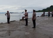 Kenang Jasa Para Pahlawan, Polres Raja Ampat Upacara Tabur Bunga di Laut